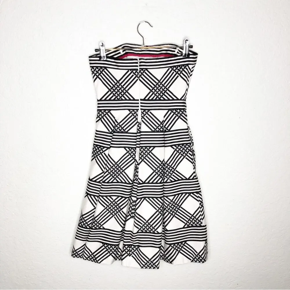 WHBM white black striped strapless pleated dress size 00